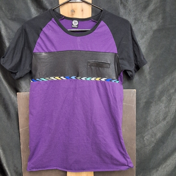 Historic Purple Garment - Picture 5 of 6